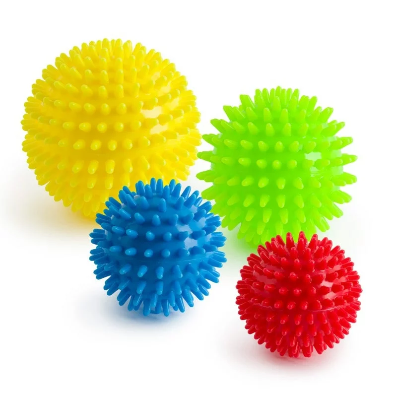 zestaw-4-pileczek-z-kolcami-do-cwiczen-i-akupresury-spiky-balls-balanssen-2.webp
