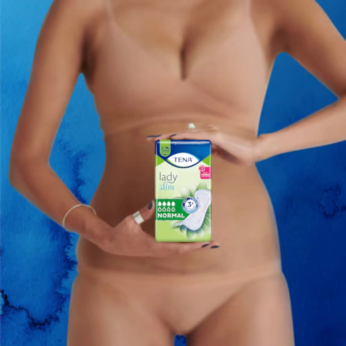 tena-discreet-normal-pack-in-hand-mshi-pl.webp