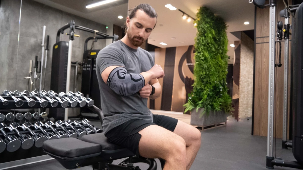 elastyczna-opaska-stawu-lokciowego-kompresyjna-uciskowa-drfit-4.webp