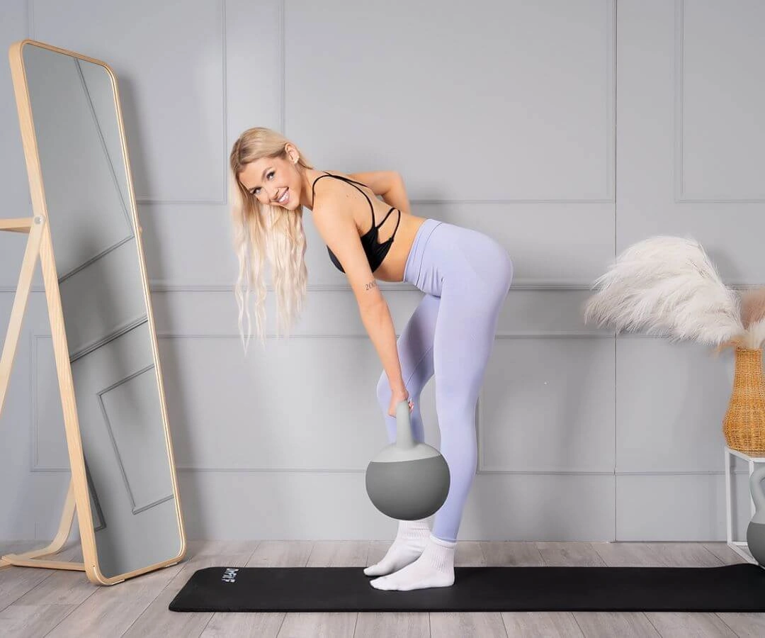kettlebell-pokryty-guma-16-kg-do-cwiczen-hantla-kula-treningowa-dffit-df-ket-30-7.webp
