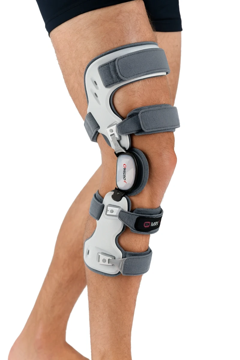 jednoosiowa-orteza-stawu-kolanowego-korygujaca-koslawosc-lub-szpotawosc-o-1260-reha-fund-.webp