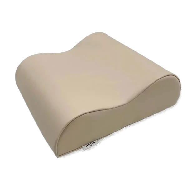 poduszka-pod-kark-ergonomiczna-walek-na-lezanke-dla-pacjenta-32-x-30-x-10-cm-akito-4.webp