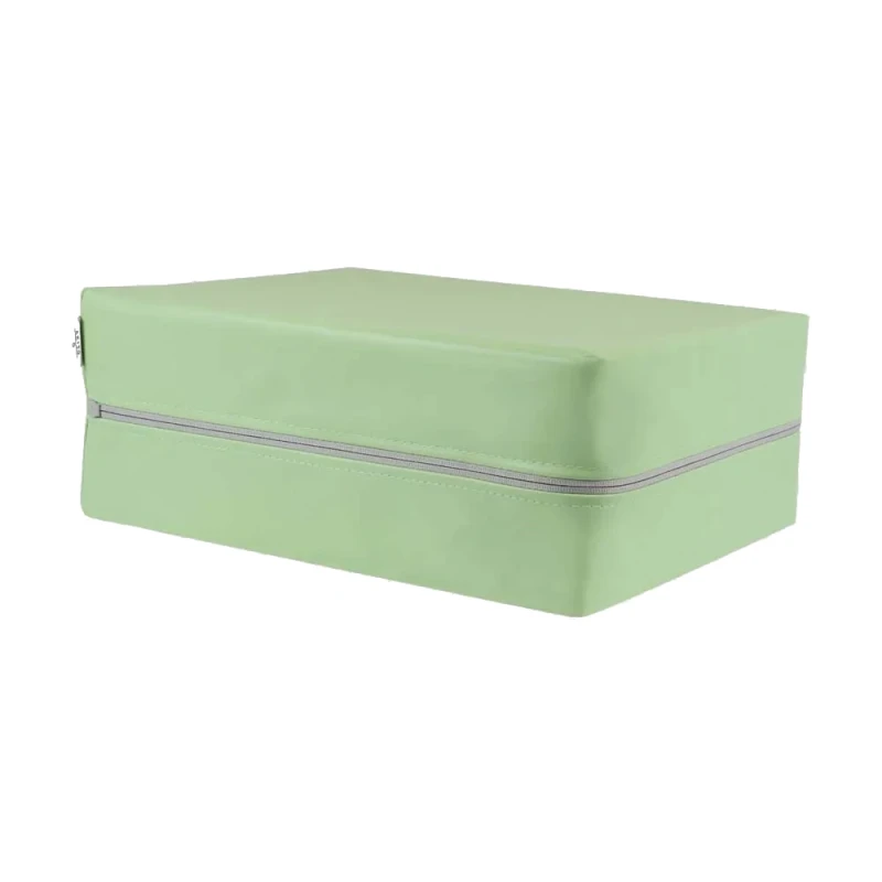 kostka-do-rehabilitacji-i-pozycjonowania-pacjenta-ksztaltka-40-x-30-x-15-cm-premium-akito-.webp