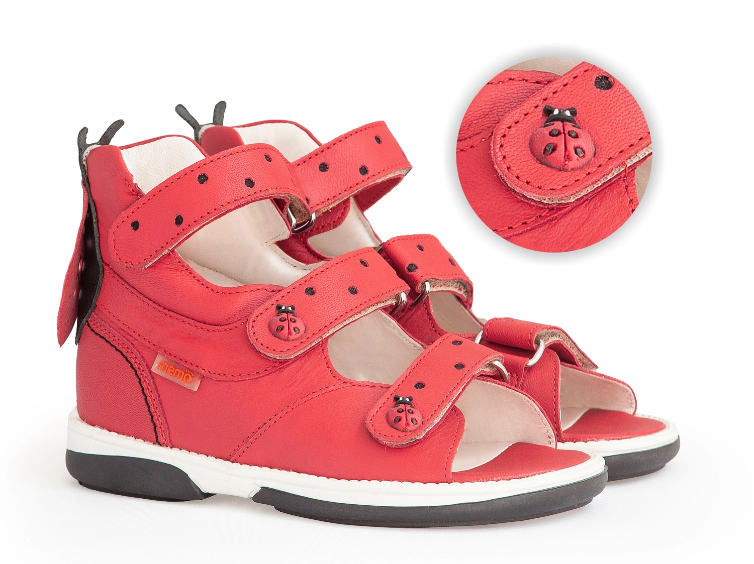 sandalki-ortopedyczne-dla-dziecka-ze-sztywnym-zapietkiem-i-podeszwa-diagnostyczna-memo-ladybird.webp