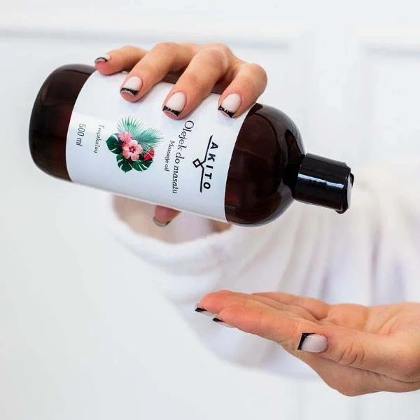 olejek-do-masazu-ciala-500-ml-zapachowy--z-witamina-e-nawilzajacy-akito-4.webp