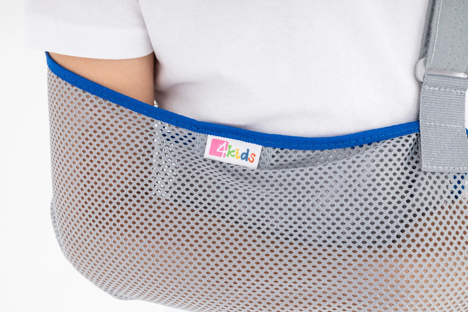 temblak-dzieciecy-na-reke-po-zlamaniu-skreceniu-stabilizujacy-z-miekkiego-oddychajacego-materialu-reh4mat-8.webp