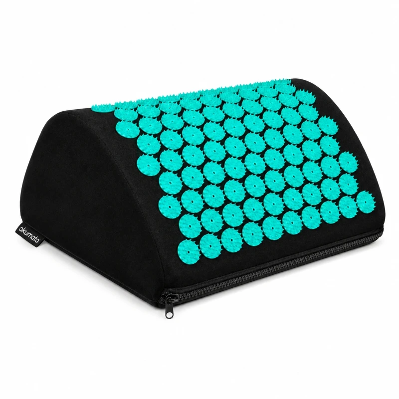 ergonomiczny-podnozek-akupresury-pod-biurko-z-kolcami-do-akupresury-stop-akumata-.webp