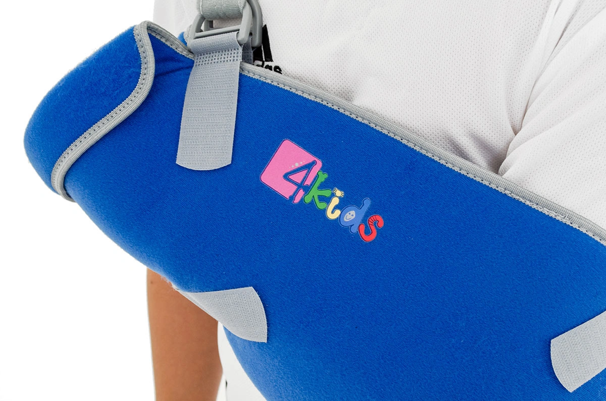 tebmalk-ortopedyczny-dla-dziecka-z-pileczka-rehabilitacyjna-do-noszenia-reh4mat-okg-06-8.webp