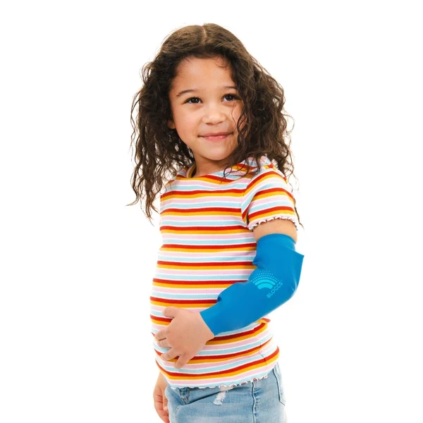 wodoodporna-oslona-na-gips-do-kapieli-wielokrotnego-uzytku-dla-dziecka-na-lokiec-bloccs-9.webp
