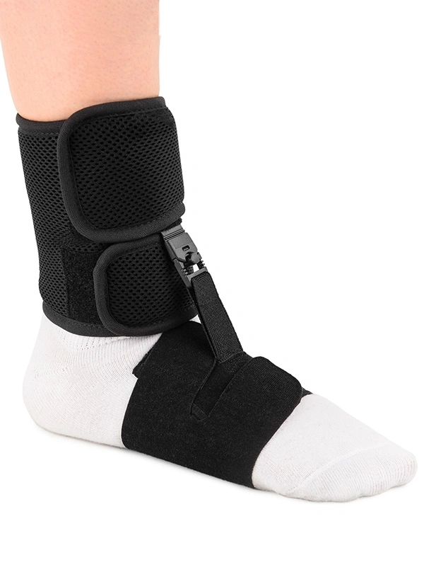 orteza-na-opadajaca-stope-do-buta-z-usztywnieniem-kostki-foot-rise-qmed-2.webp