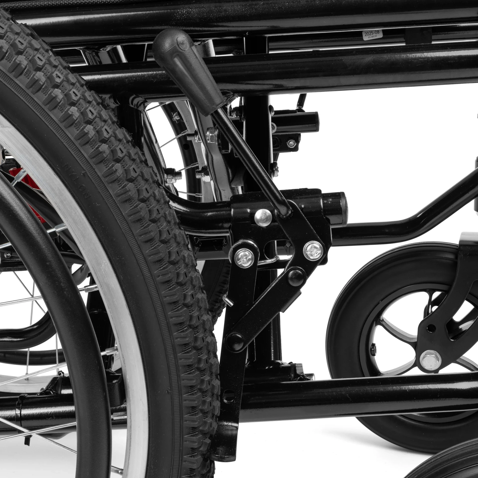 wozek-inwalidzki-elektryczny-dla-osob-niepelnosprawnych-i-seniorow-zasieg-do-20-km-do-120-kg-z-pilotem-dla-opiekuna-electric-tim-timago-14.webp