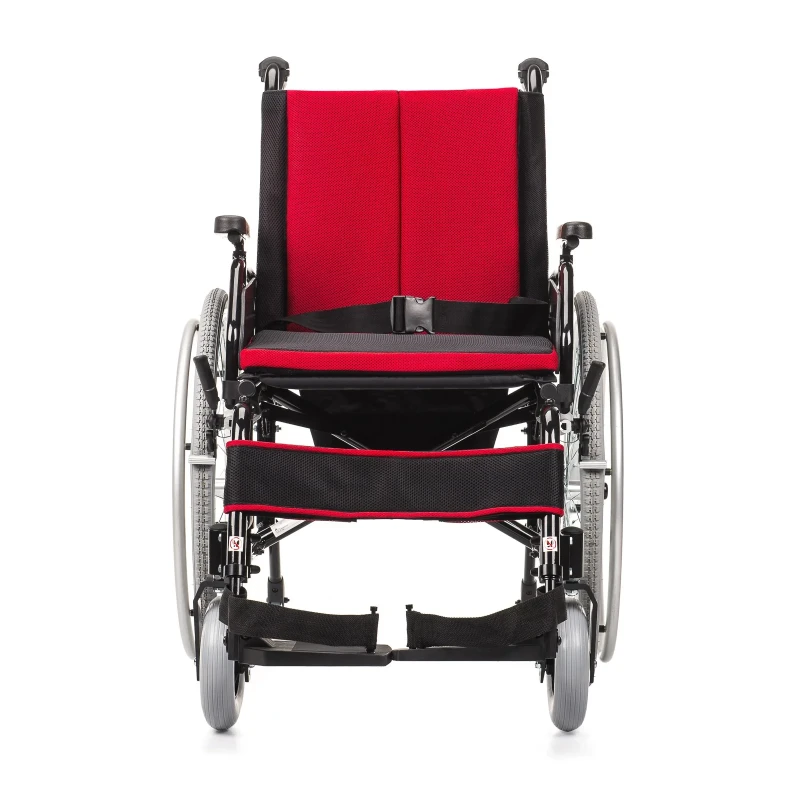 wozek-inwalidzki-aluminiowy-z-kolkami-antywywrotnymi-hamulcami-skladany-do-125-kg-cameleon-vitea-care-2.webp