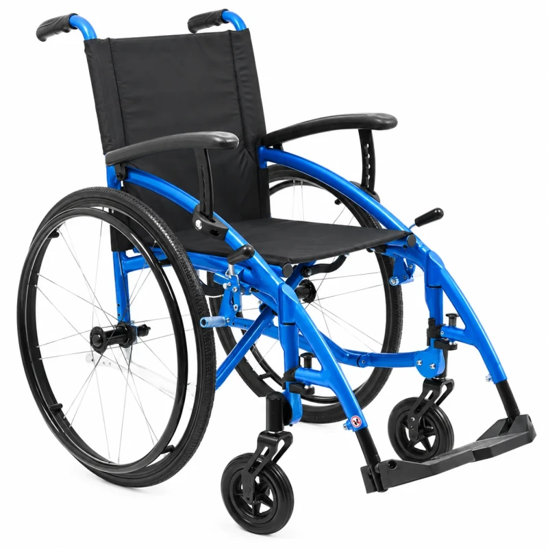 wozek-inwalidzki-aluminiowy-skladany-12-kg-wagi-regulowany-active-sport-light-vitea-care-niebieski.webp