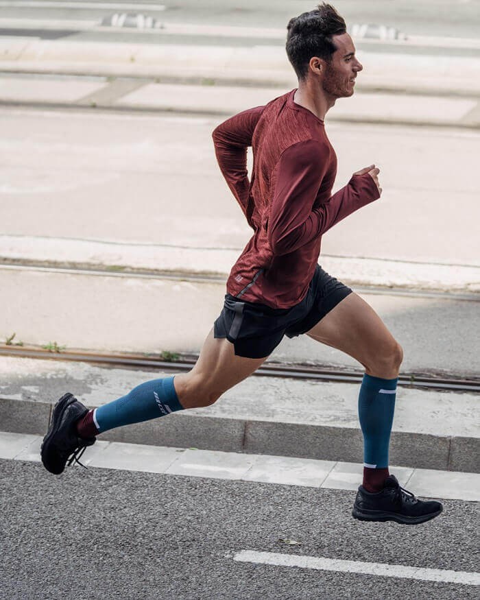 skarpety-kompresyjne-medyczne-do-biegania-i-treningow-sportowe-meskie-the-run-4.0-cep-sport-14.jpg