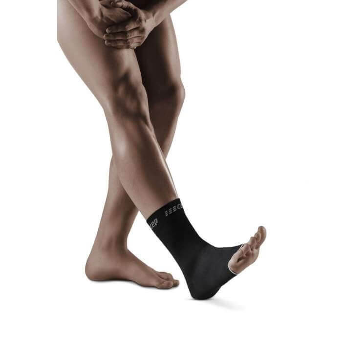 opaska-elastyczna-na-staw-skokowy-po-skreceniu-kompresyjna-unisex-cep-.jpg