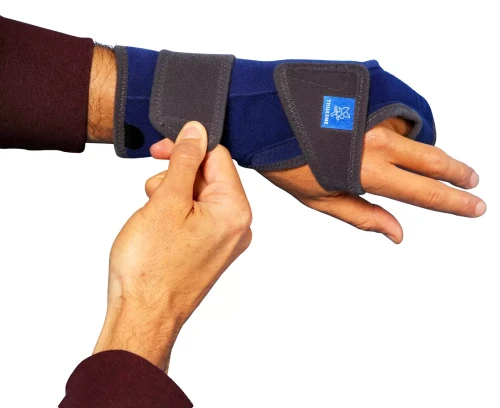 Orteza palców ręki na złamanie bokserskie 4 i 5 palca stabilizator Ligaflex Boxer Thuasne