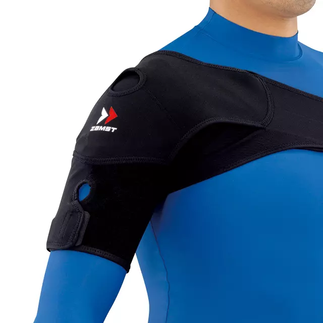orteza-barku-stawu-ramiennego-usztywniacz-shoulder-wrap-zamst-2.webp