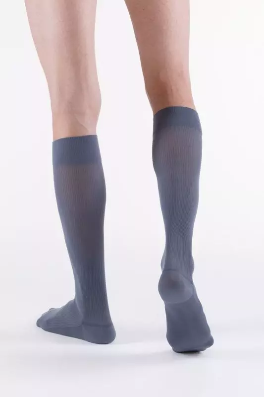 podkolanowki-przeciwzylakowe-meskie-uciskowe-elegance-venoflex-8.webp