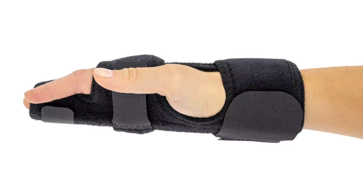 uniwersalna-orteza-na-zlamanie-bokserskie-kazdego-palca-u-reki-szynowa-am-sp-01-reh4mat-3.webp