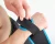 opaska-uciskowa-na-nadgarstek-z-otwortem-na-kciuk-uniwersalna-u-sn-reh4mat-8.webp