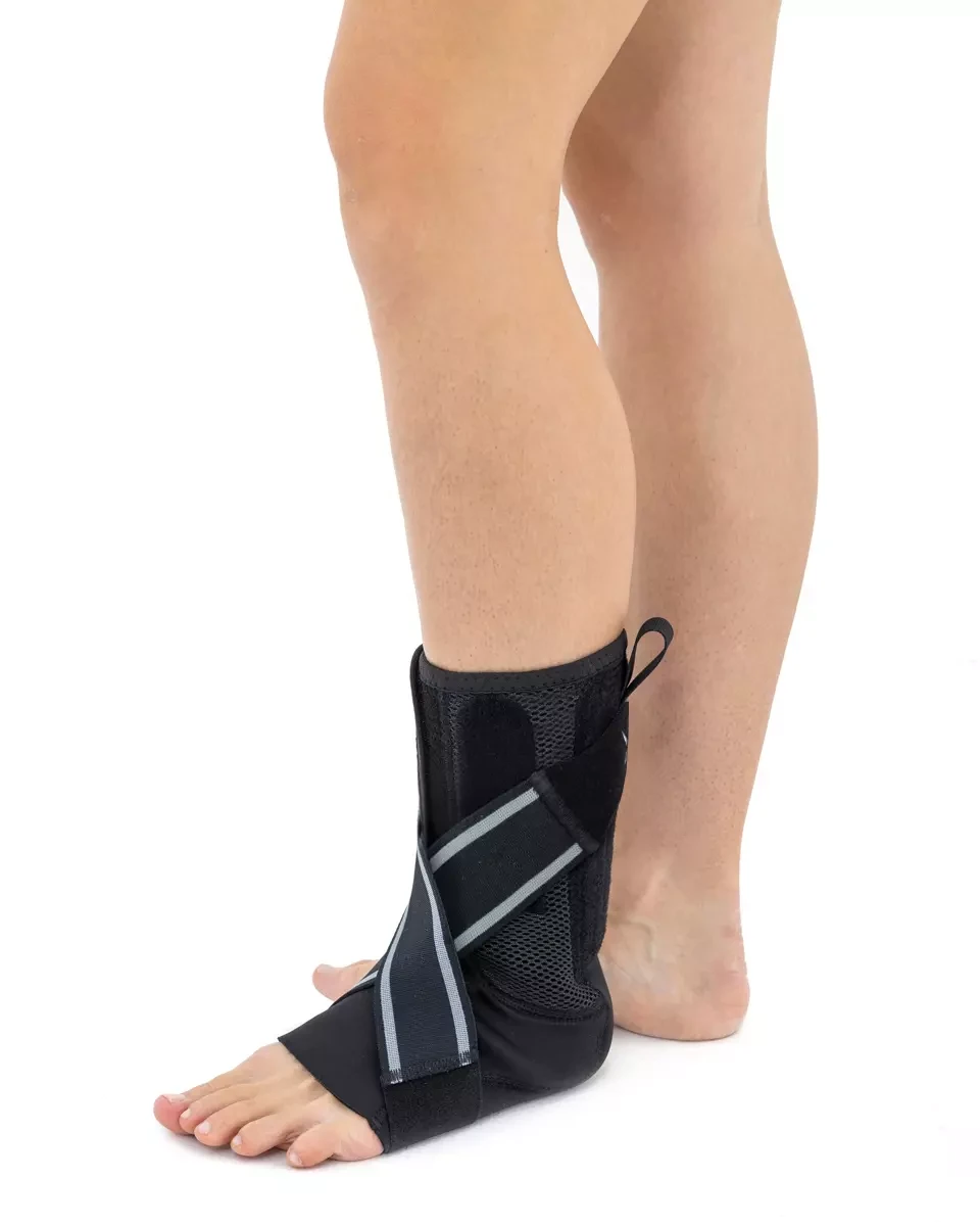 aktywna-orteza-na-opadajaca-stope-z-fiszbinami-i-usztywnieniem-bocznym-am-oss-10-reh4mat-4.webp