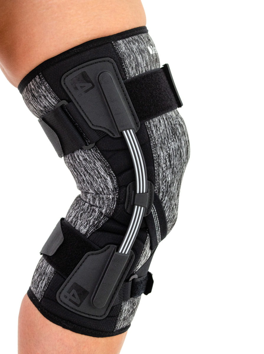 orteza-stawu-kolanowego-z-fiszbinami-i-stabilizatorem-acl-eb-ska-czarny-reh4mat-3.jpg
