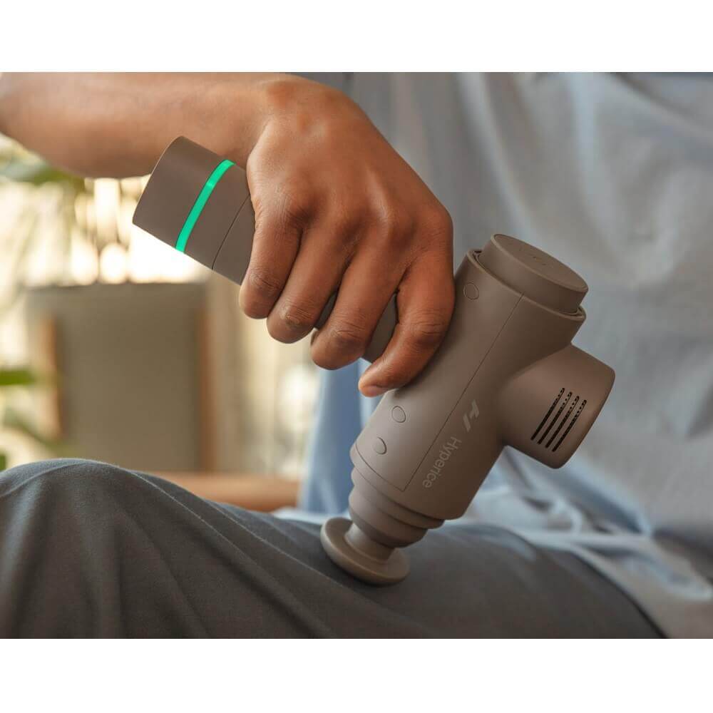 pistoleto-do-masazu-i-regeneracji-massage-gun-bezprzewodowy-hypervolt-2.0-9.jpg