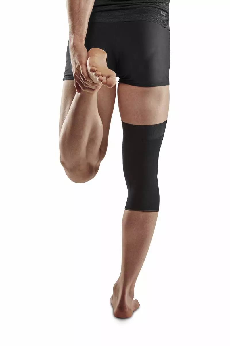 opaska-kompresyjna-na-kolano-do-biegania-i-cwiczen-unisex-cep-4.webp