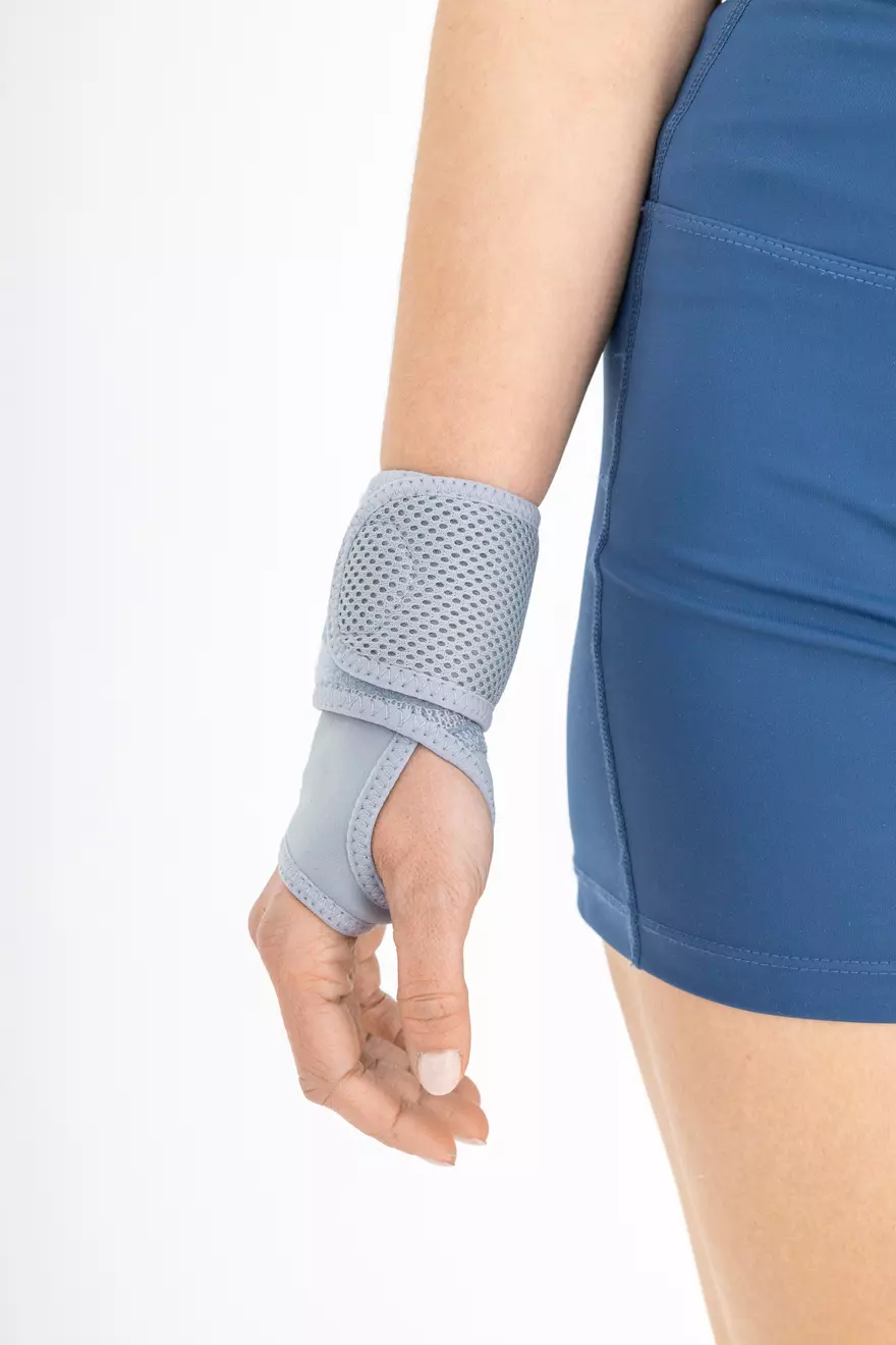 stabilizator-na-nadgarstek-oddychajacy-kompresyjny-eb-n-szary-reh4mat-7.webp